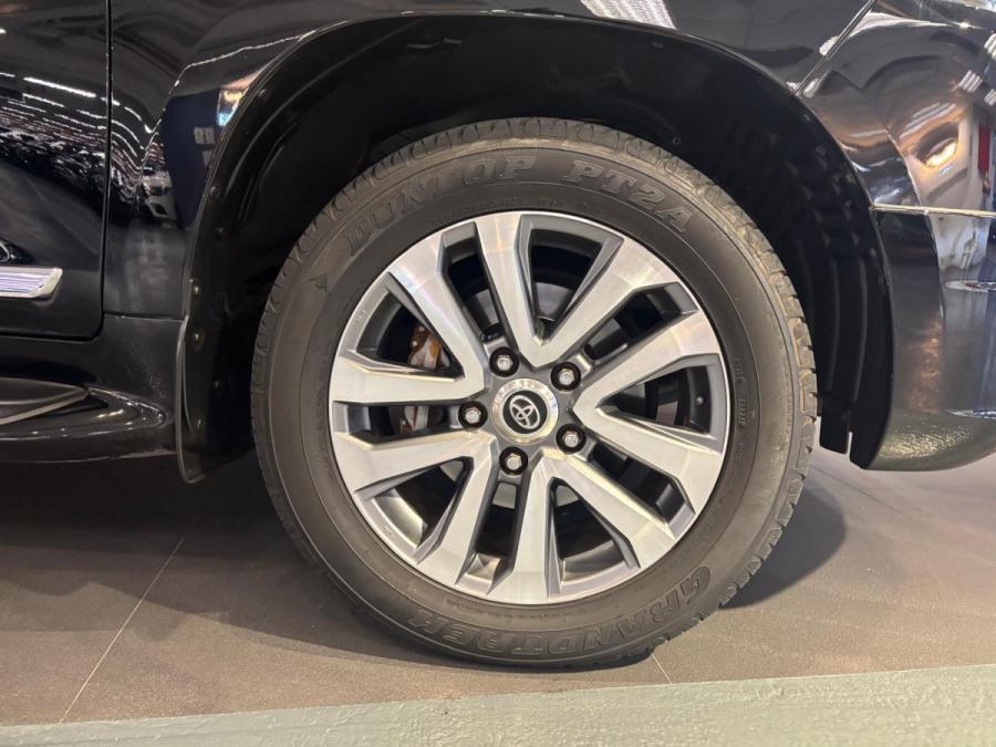LAND CRUISER ZX - Image 13